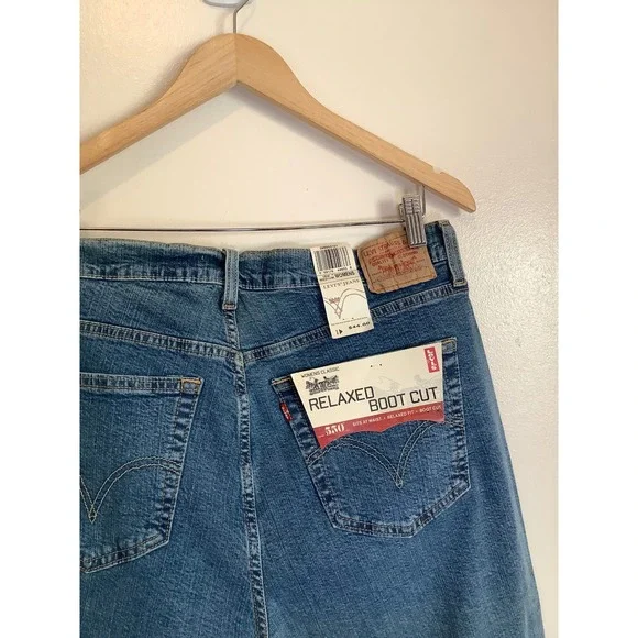 Levis 550 Relaxed Boot Cut Jeans Womens 18W Medium Wash Stretch Denim 291018-334 - Picture 10 of 14